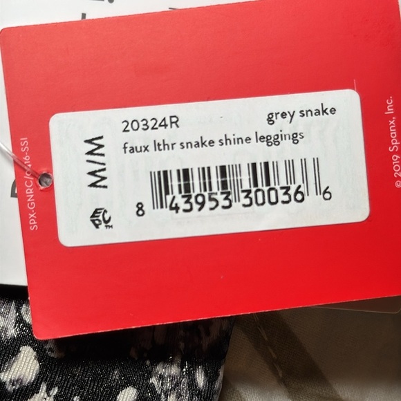 Spanx Faux Leather Snake Shine Legging Size M - Picture 7 of 8